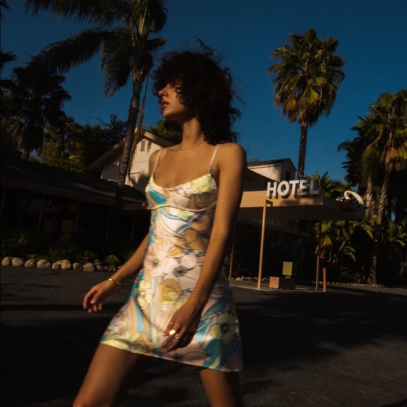 ZARA satin effect print dress - Picture 2 of 6